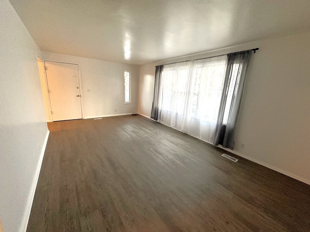 449 N Montgomery St #1 - Photo 7 of 21