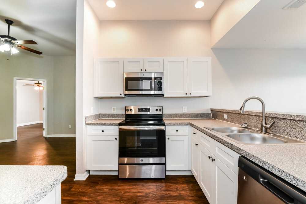 205 Madalyn Ct - Photo 7 of 16