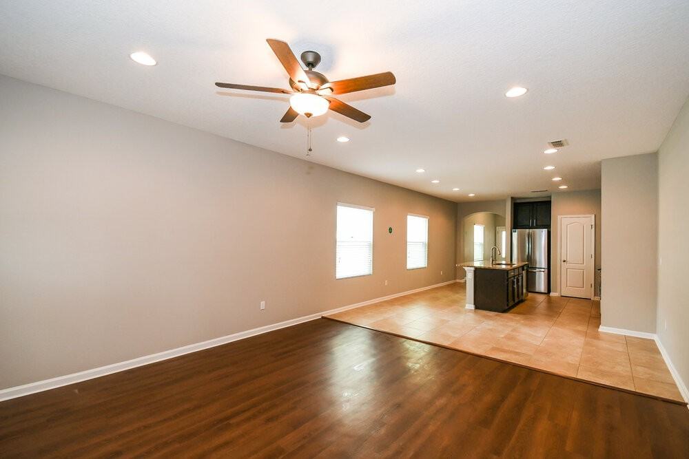 636 Drysdale Dr - Photo 3 of 16