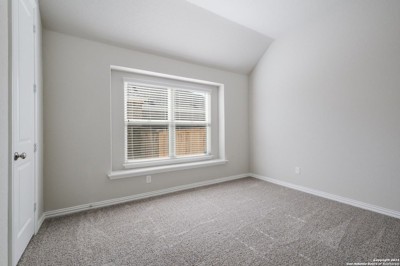 15213 Needles Rdg - Photo 4 of 9