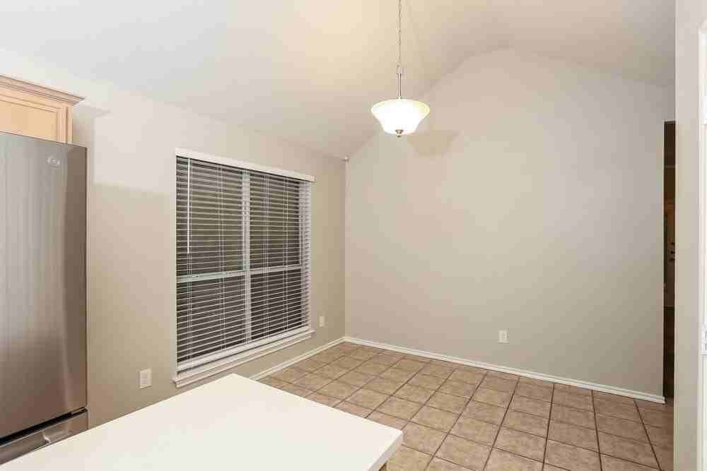 5628 Indian Hill Dr - Photo 6 of 16