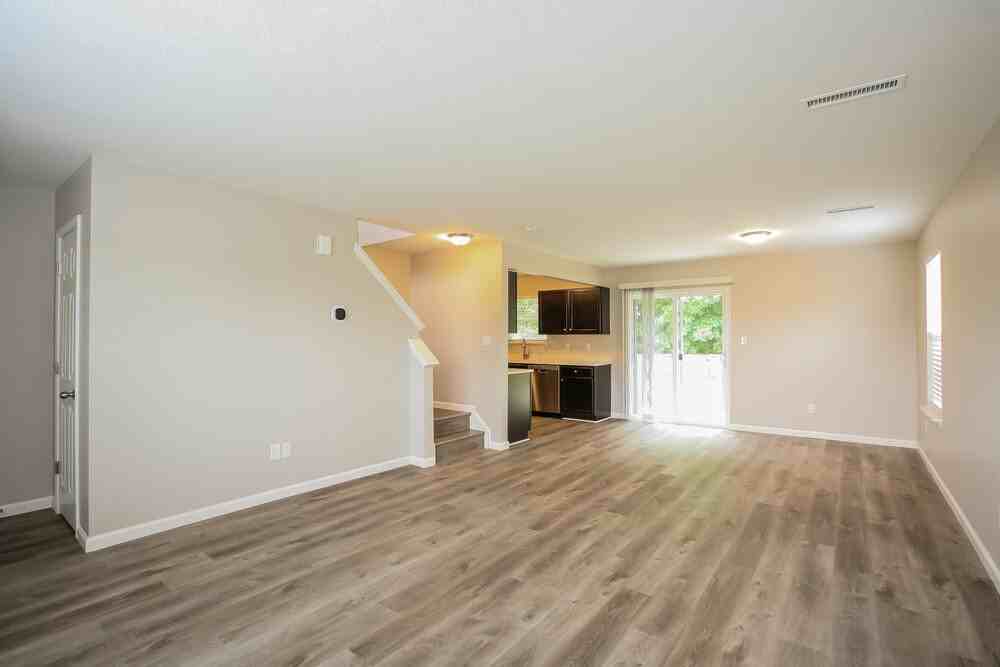 3423 Grove Berry Ln - Photo 5 of 17