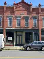 featured image of 152 Main St #1