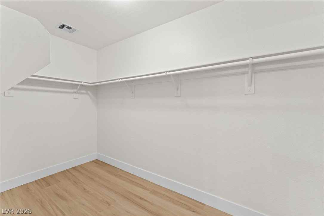 7660 Hope Valley St - Photo 5 of 35