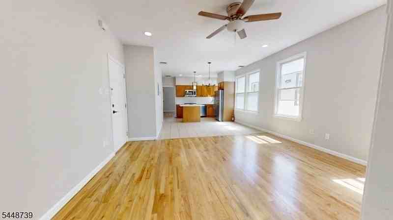 11 Schuyler Ct - Photo 4 of 19