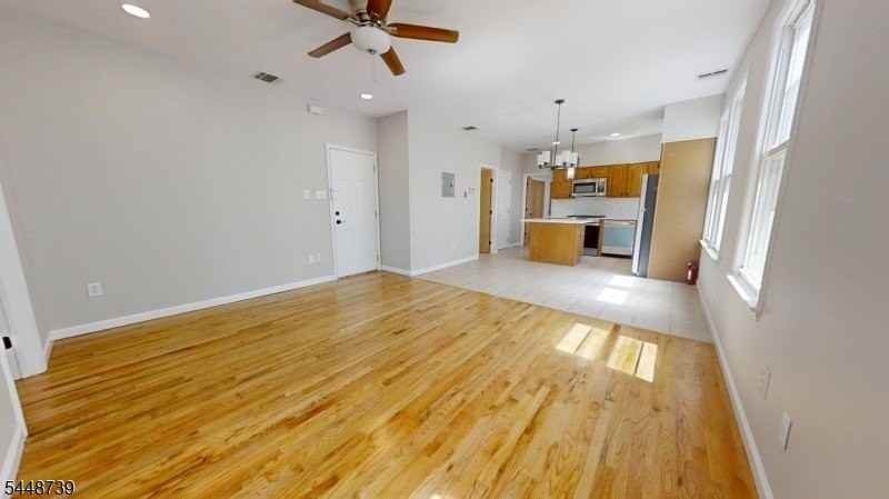 11 Schuyler Ct - Photo 5 of 19