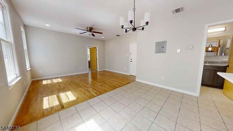 11 Schuyler Ct - Photo 6 of 19