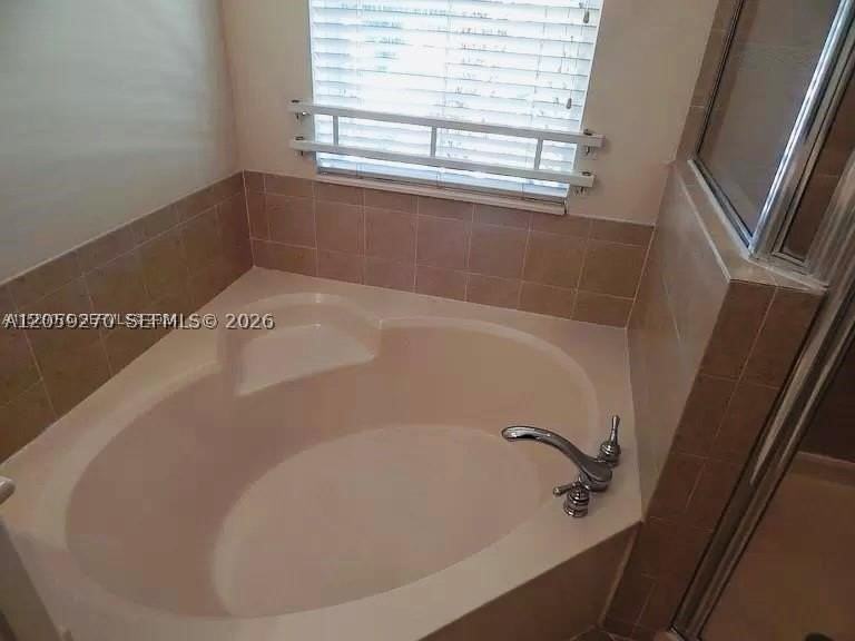 8444 Sw 29th St #103 - Photo 4 of 10