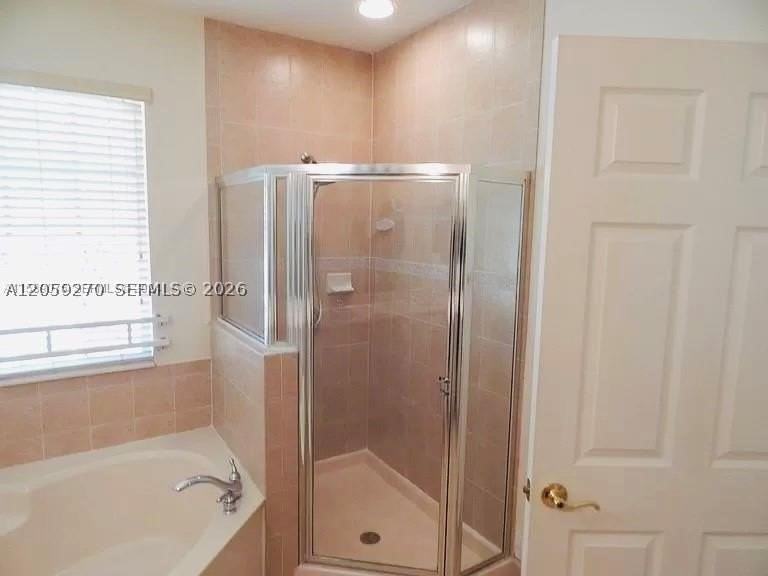 8444 Sw 29th St #103 - Photo 6 of 10