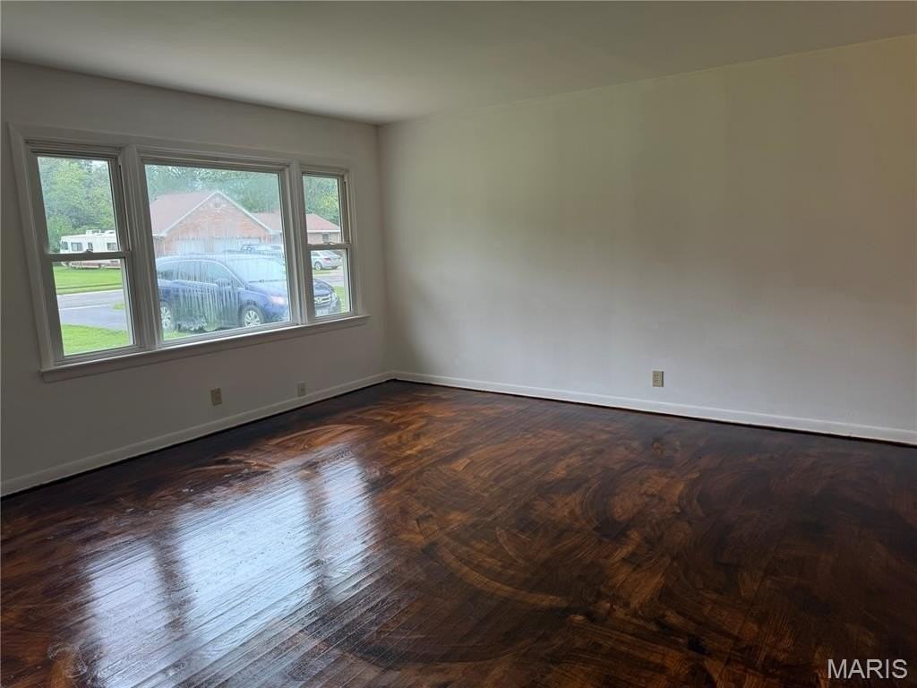 228 Newton Pl - Photo 5 of 16