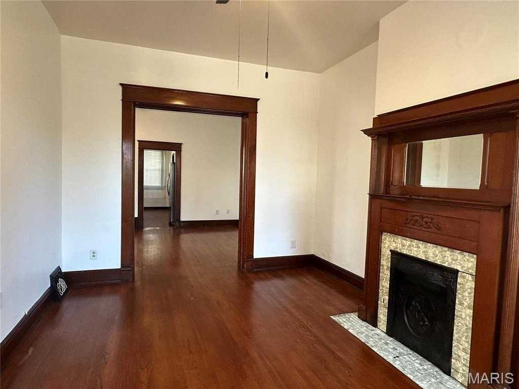 1103 Langdon St - Photo 3 of 18