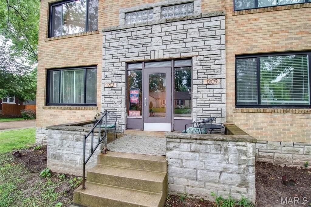 1209 Logan St #A - Photo 4 of 23