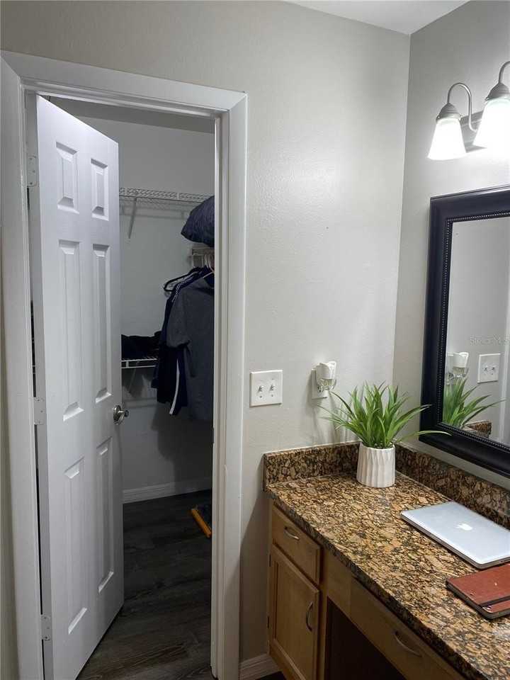 482 N Pin Oak Pl #304 - Photo 4 of 10