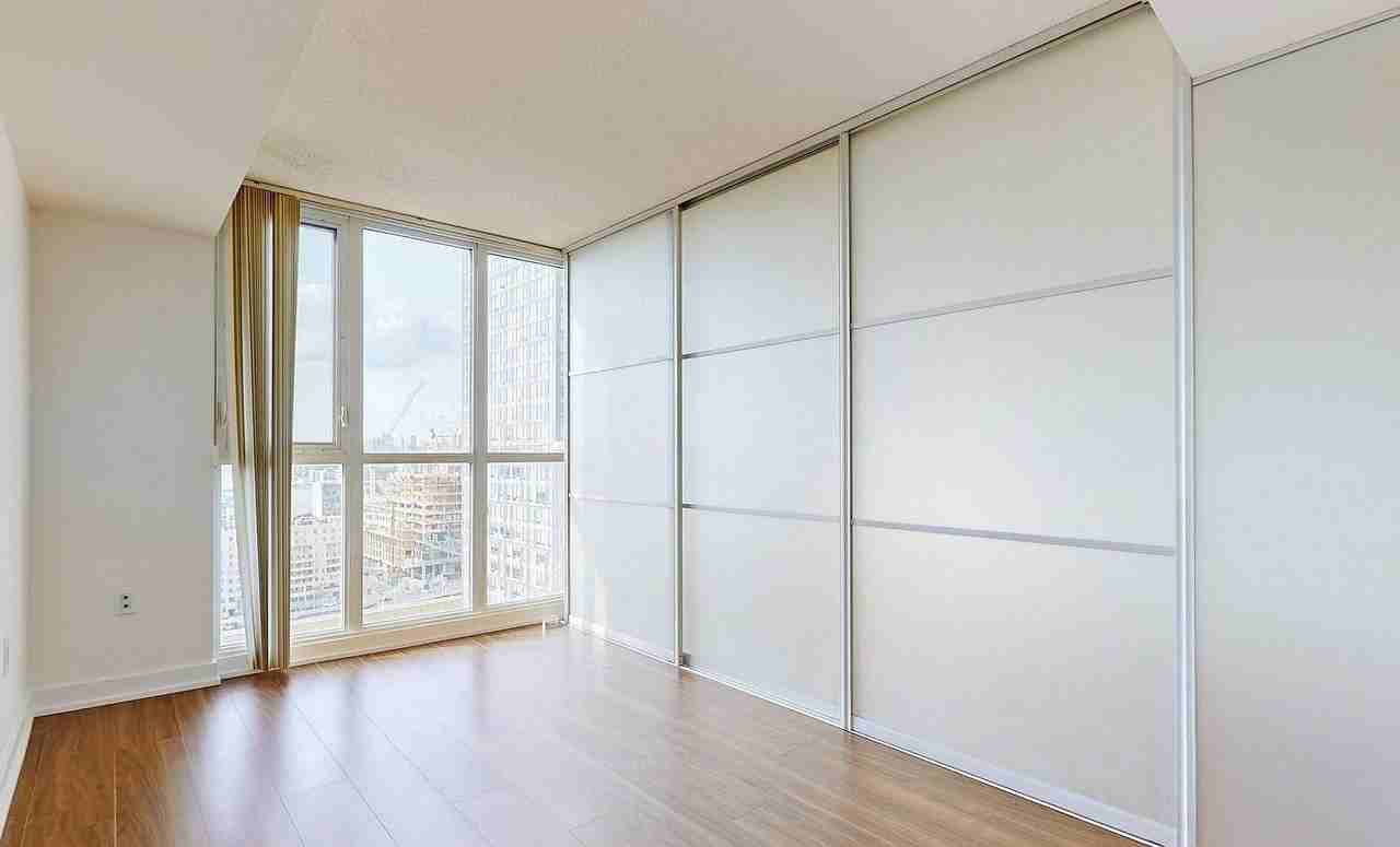 85 Queens Wharf Road #2508 - Photo 6 of 8