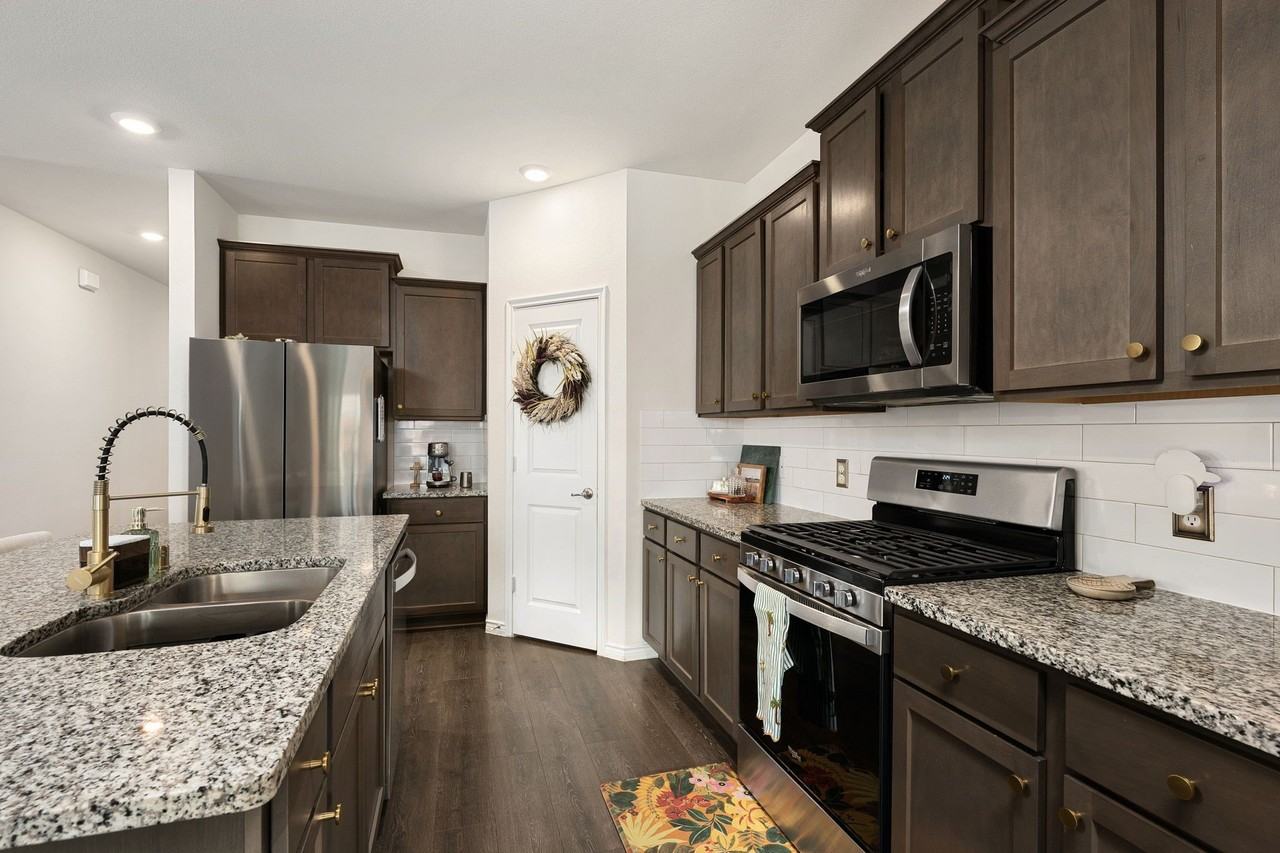 600 Auburn Forest Dr - Photo 5 of 24