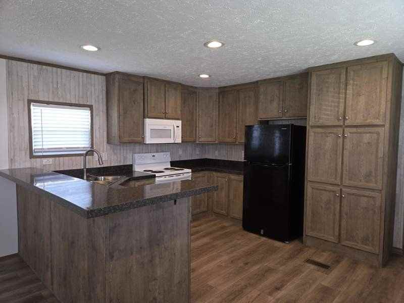 220 Robin Ann Ave - Photo 3 of 7