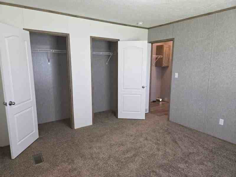 220 Robin Ann Ave - Photo 6 of 7