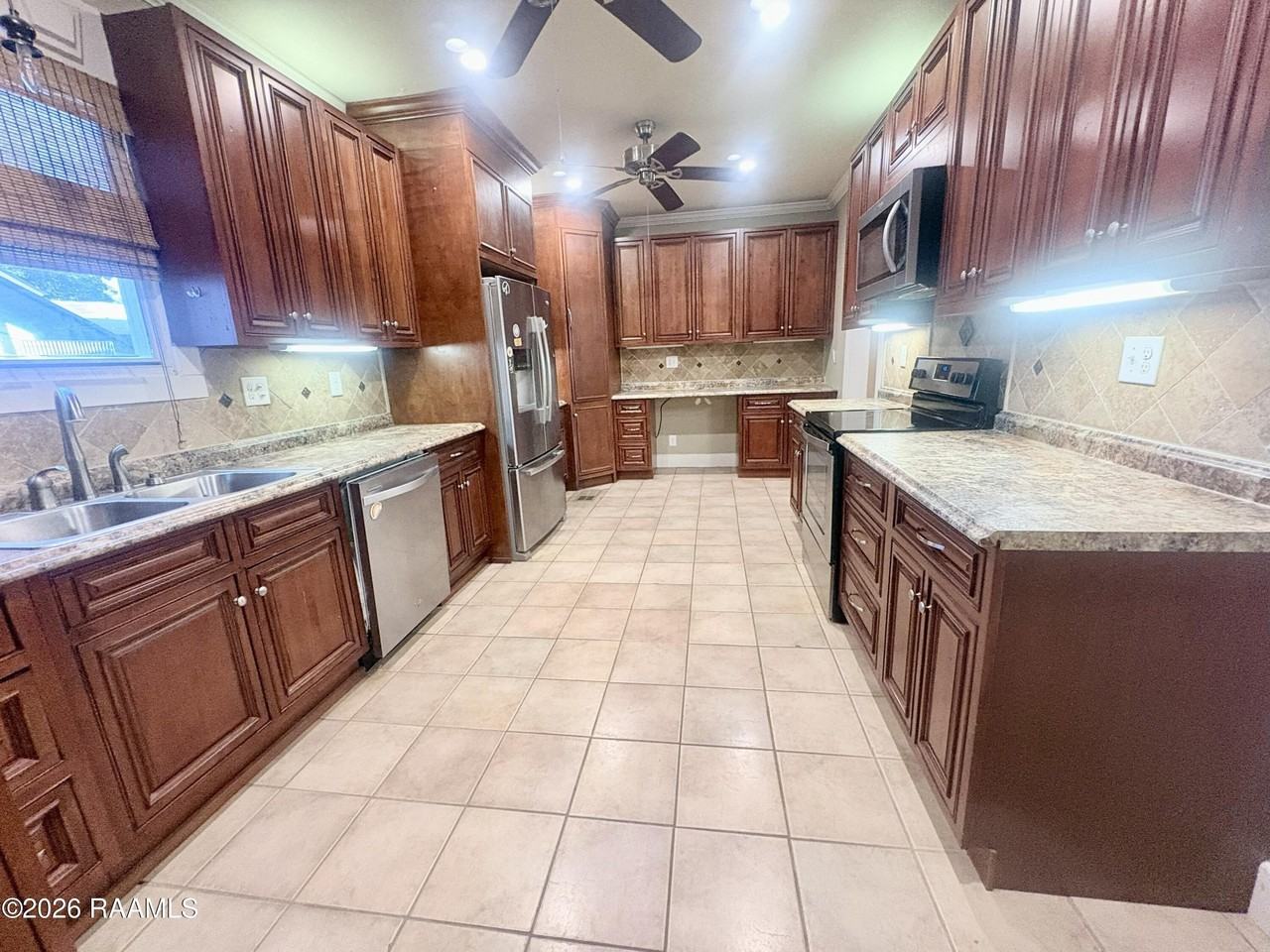 150 Clark Ct - Photo 6 of 16
