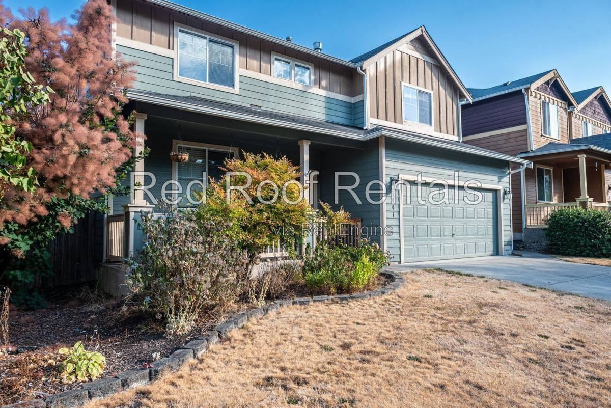 1441 Farina Loop Se - Photo 3 of 10