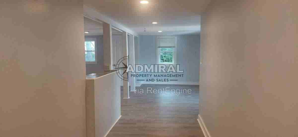 474 Main St #3 - Photo 3 of 10