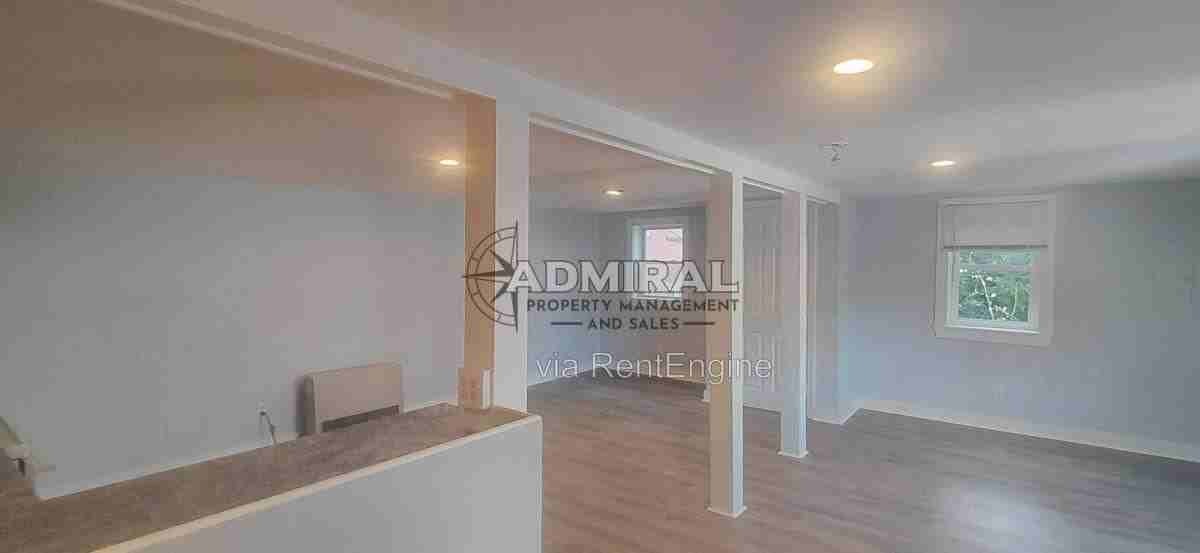 474 Main St #3 - Photo 4 of 10