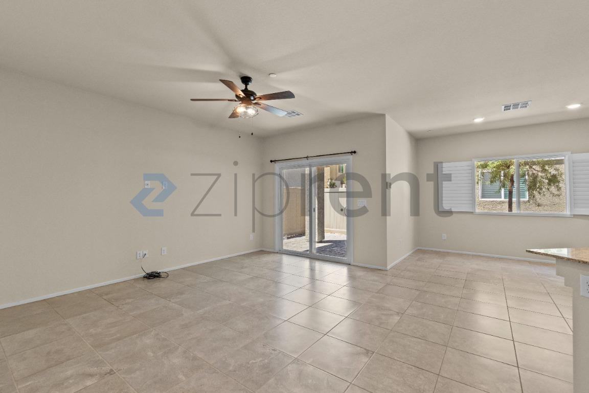 4519 Sapphire Moon Ave - Photo 5 of 23