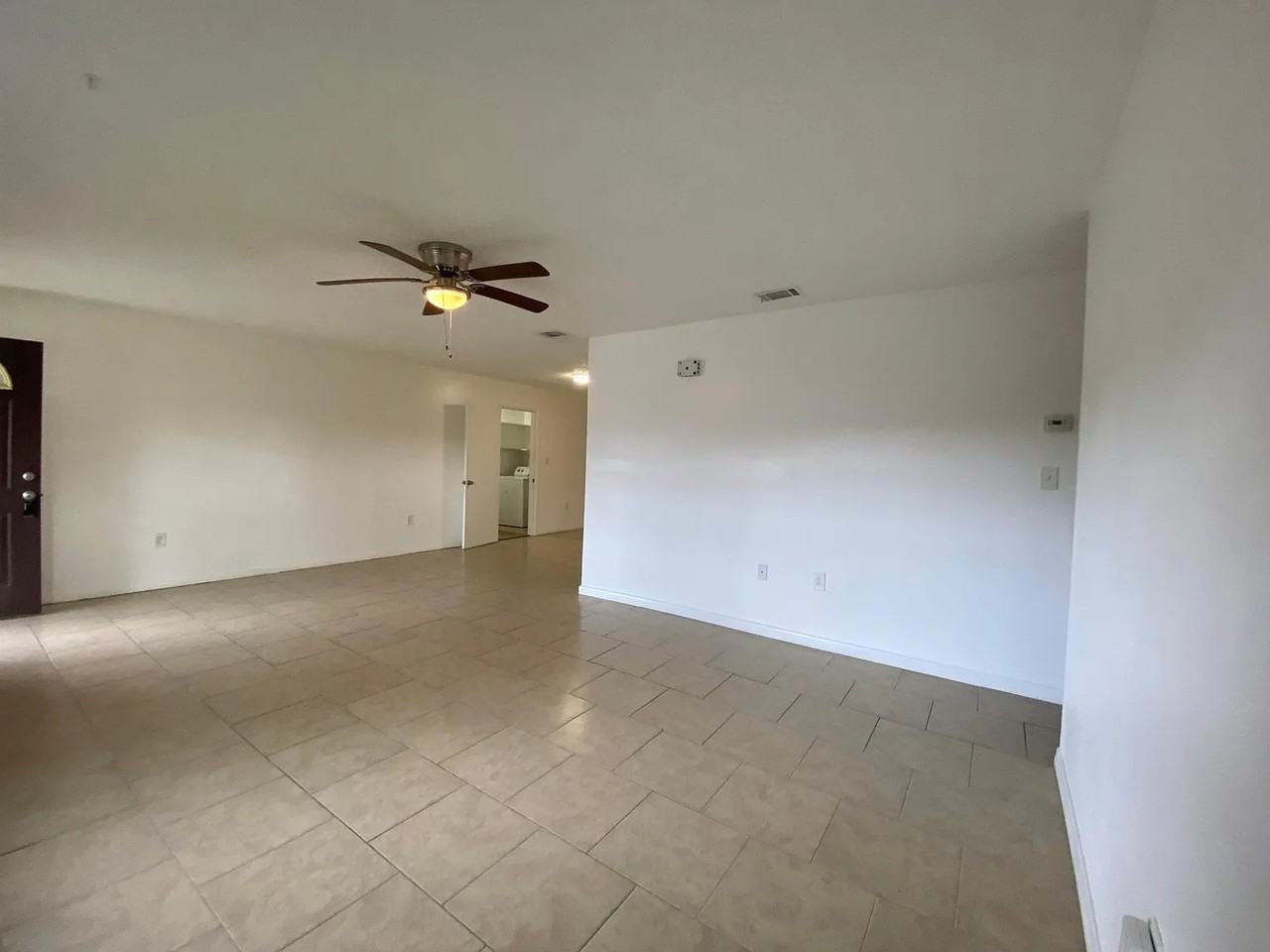435 Earl Ave #NA - Photo 3 of 17