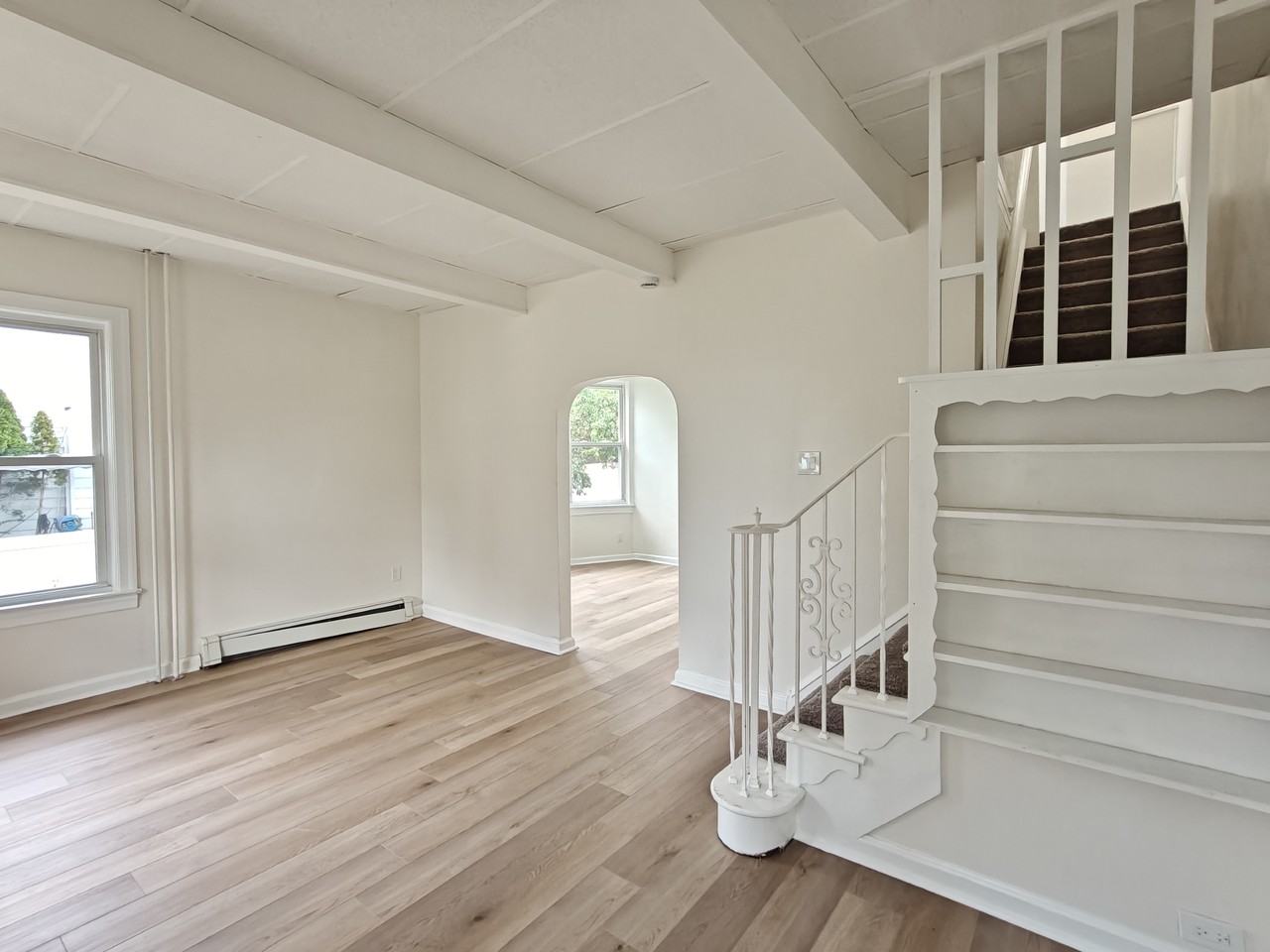 2146 44th St #1 - Photo 3 of 22
