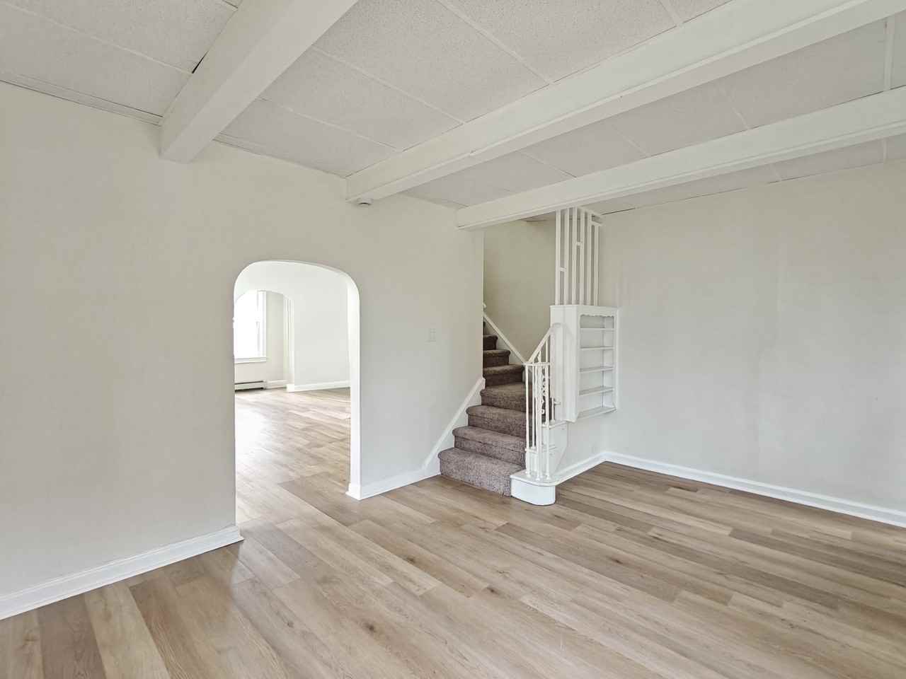 2146 44th St #1 - Photo 4 of 22