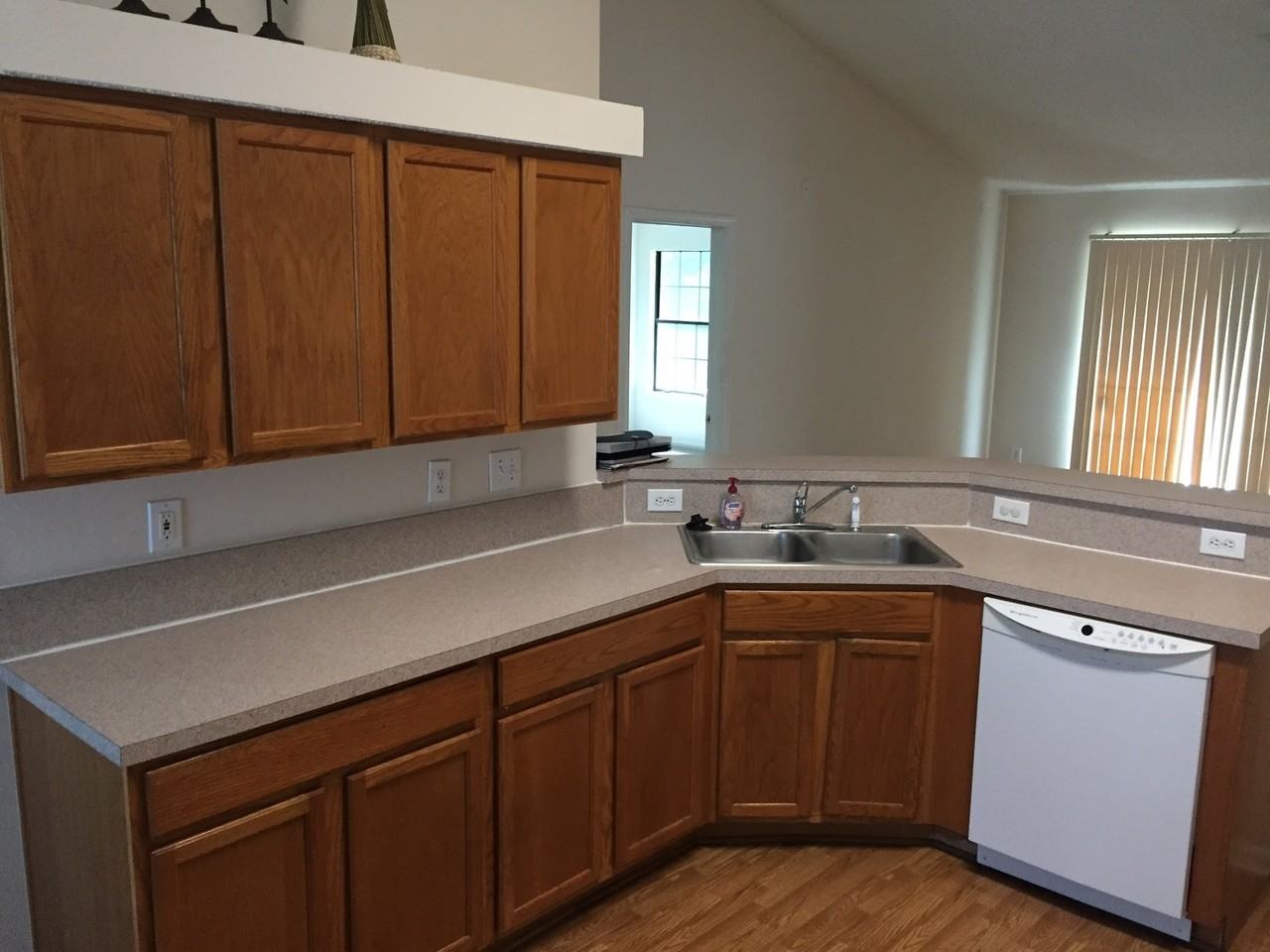 12376 Richards Glen Ct - Photo 3 of 22