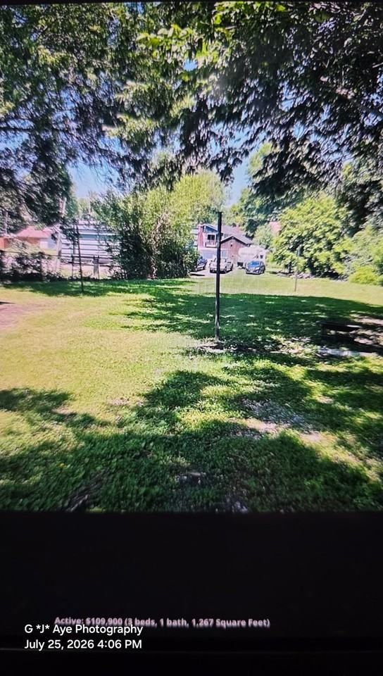 1825 Bunsen Ave - Photo 3 of 27