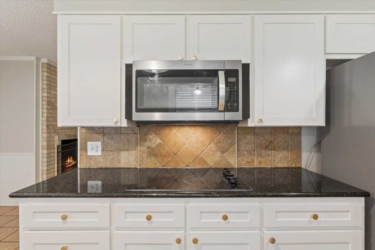 5600 Lake Highlands Dr - Photo 6 of 26