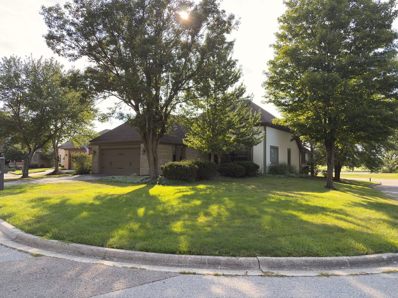 5990 Kirkwall Ct W