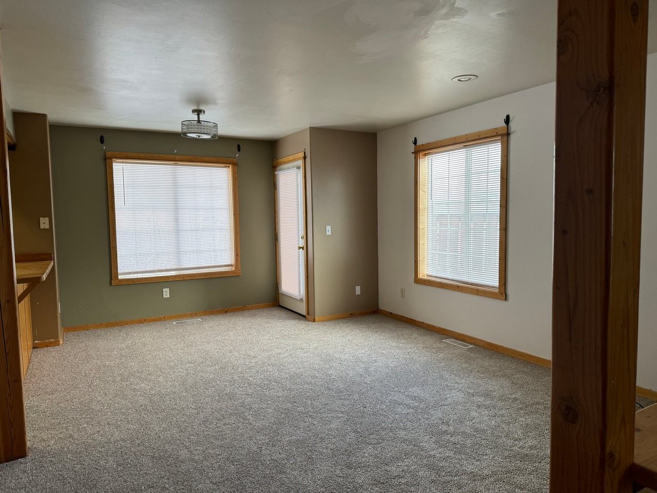 211 Michael Grove Ave #C - Photo 3 of 19