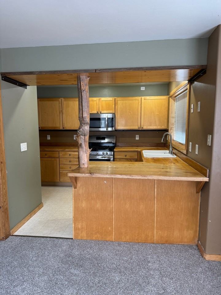 211 Michael Grove Ave #C - Photo 5 of 19
