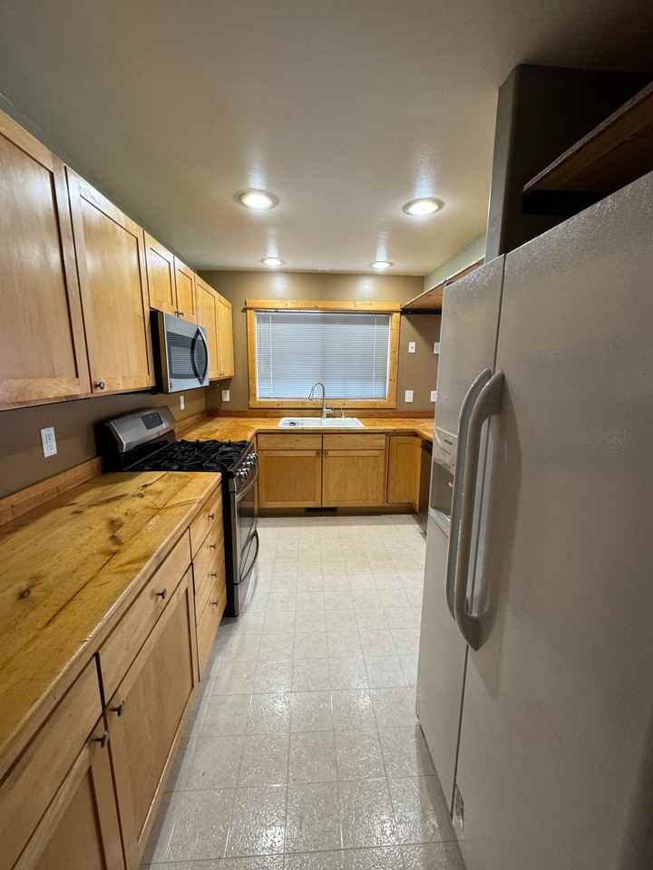 211 Michael Grove Ave #C - Photo 6 of 19