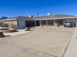 featured image of 8621 Mettler Dr