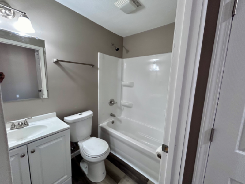 201 E Garfield St #B - Photo 5 of 16