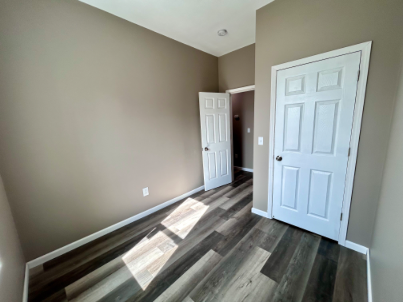 201 E Garfield St #B - Photo 6 of 16