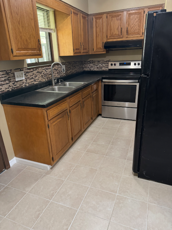 155 Palomino Dr - Photo 5 of 22