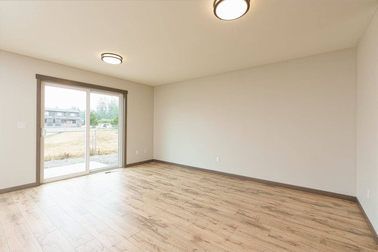 1314 Lamont Ln - Photo 2 of 12