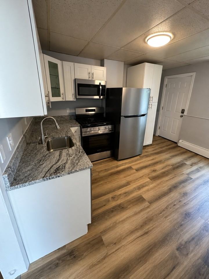 151 Franklin St #2R - Photo 2 of 9