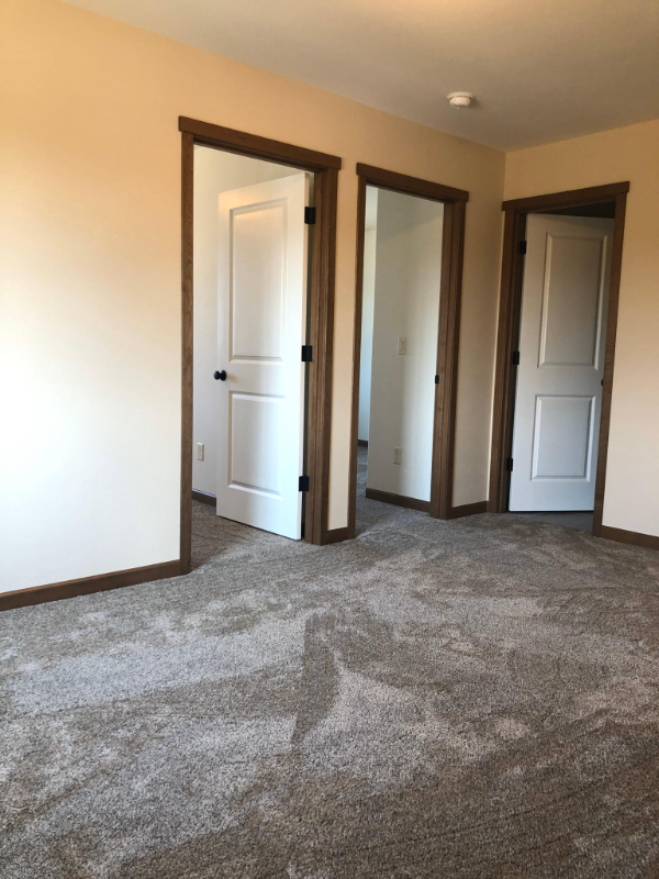 1005 Sw Juniper Gardens Ln #B - Photo 4 of 7