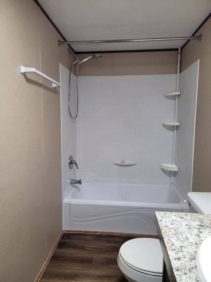 1079 Hibiscus Rd #6 - Photo 5 of 10