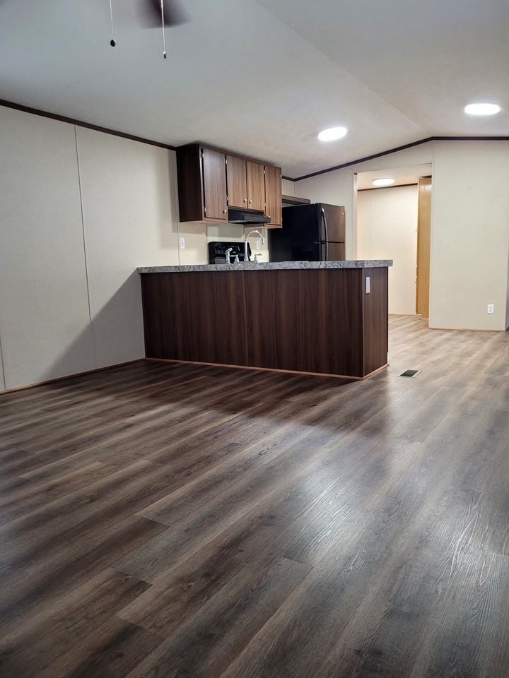 1079 Hibiscus Rd #6 - Photo 6 of 10