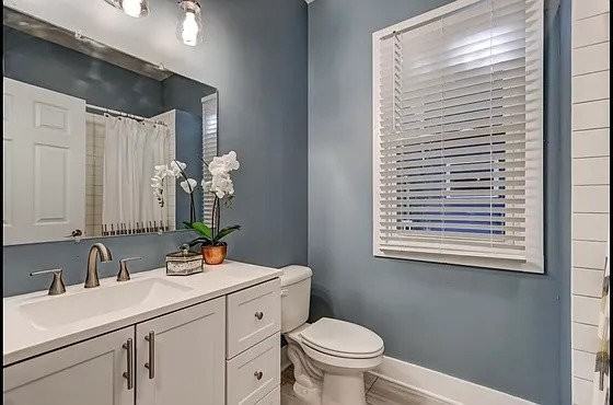334 E 9th St - Photo 7 of 10