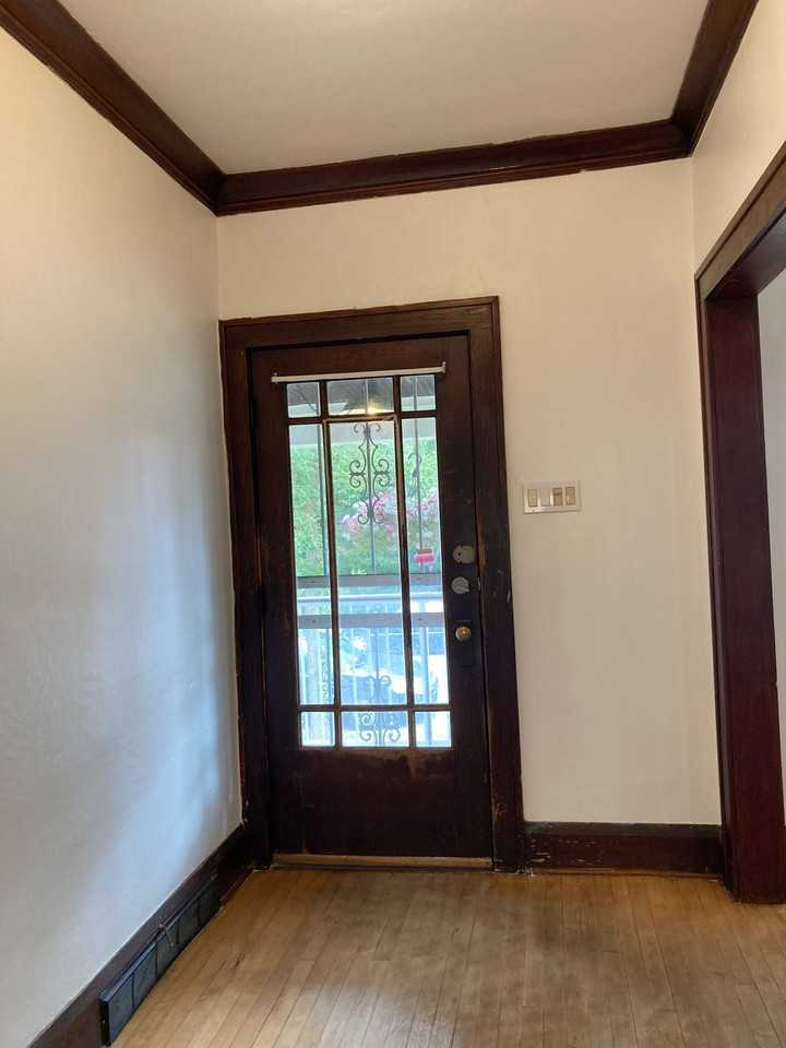 3131 N Fratney St - Photo 2 of 22