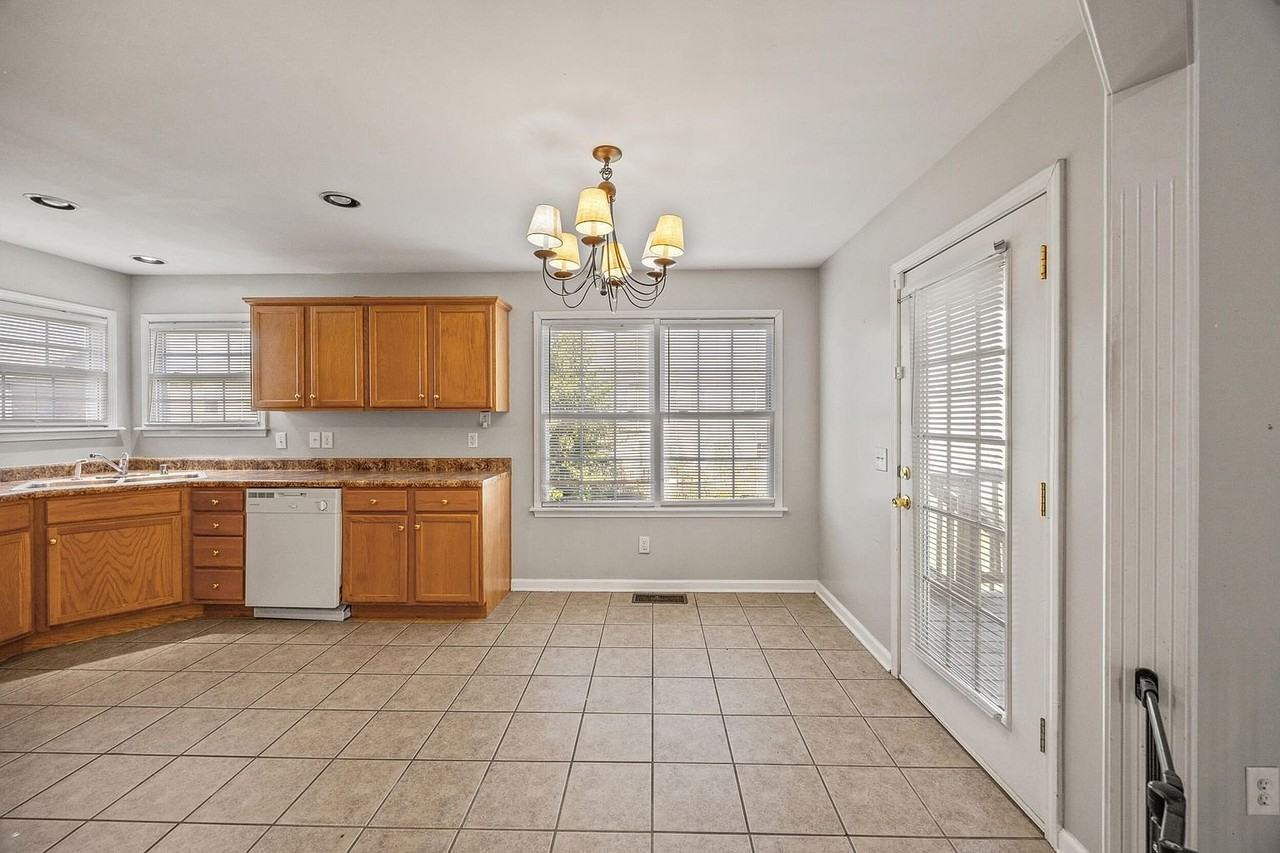 616 Williams Rd - Photo 6 of 18