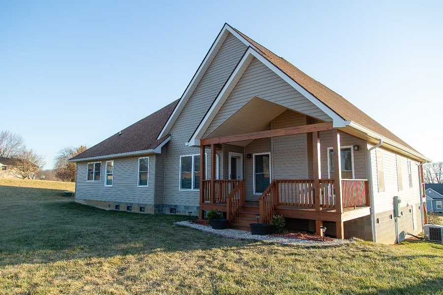 208 Wind Valley Trl - Photo 2 of 20