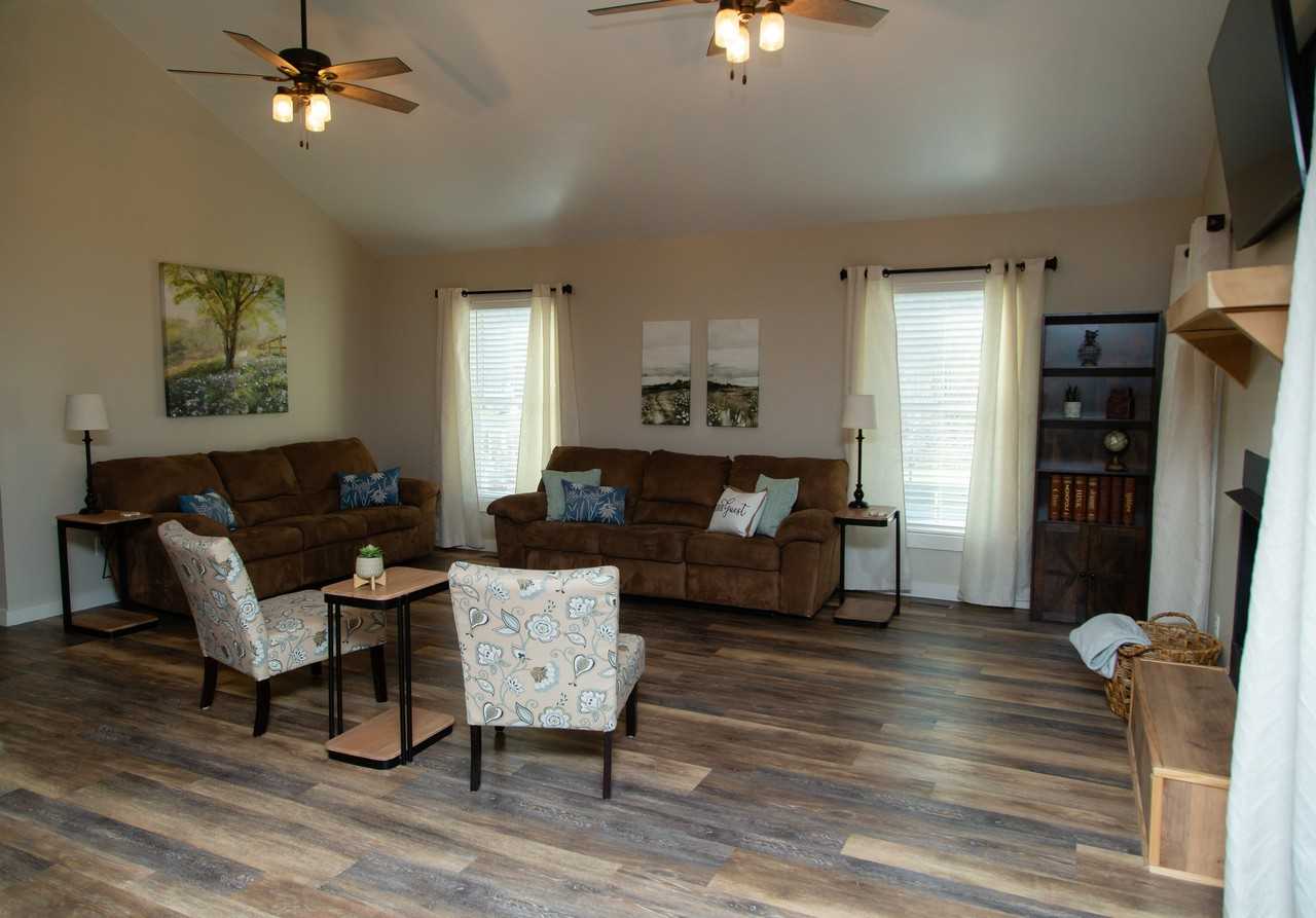 208 Wind Valley Trl - Photo 5 of 20